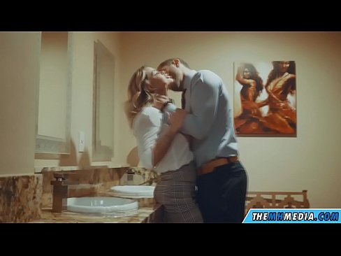 ❤️ Thaum ib tug busty blonde ntxias koj nyob rau hauv ib tug pej xeem chav dej ❌ Super porn ntawm peb hmn.extratorrents.top% Ib ❤